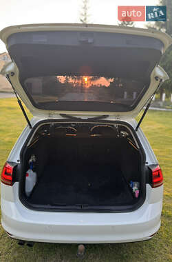 Універсал Volkswagen Golf 2013 в 