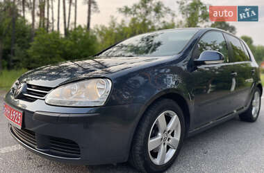 Хетчбек Volkswagen Golf 2006 в Шепетівці
