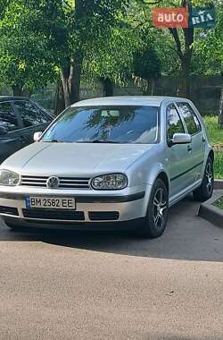 Хэтчбек Volkswagen Golf 2003 в Сумах