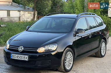 Универсал Volkswagen Golf 2010 в 
