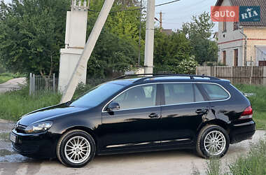 Универсал Volkswagen Golf 2010 в 