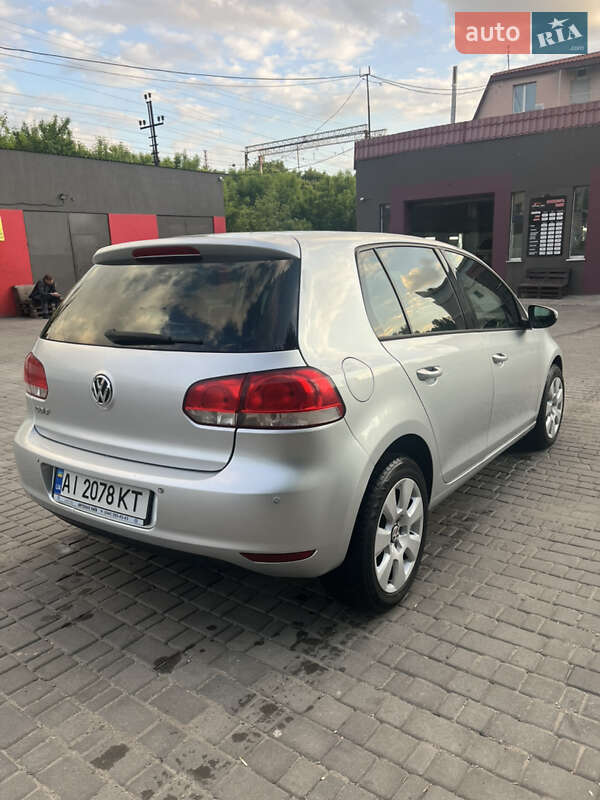 Хетчбек Volkswagen Golf 2010 в Запоріжжі