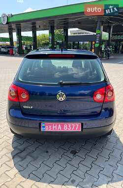 Хетчбек Volkswagen Golf 2007 в 