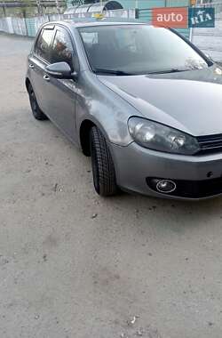 Хетчбек Volkswagen Golf 2008 в 