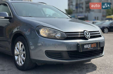 Універсал Volkswagen Golf 2013 в 