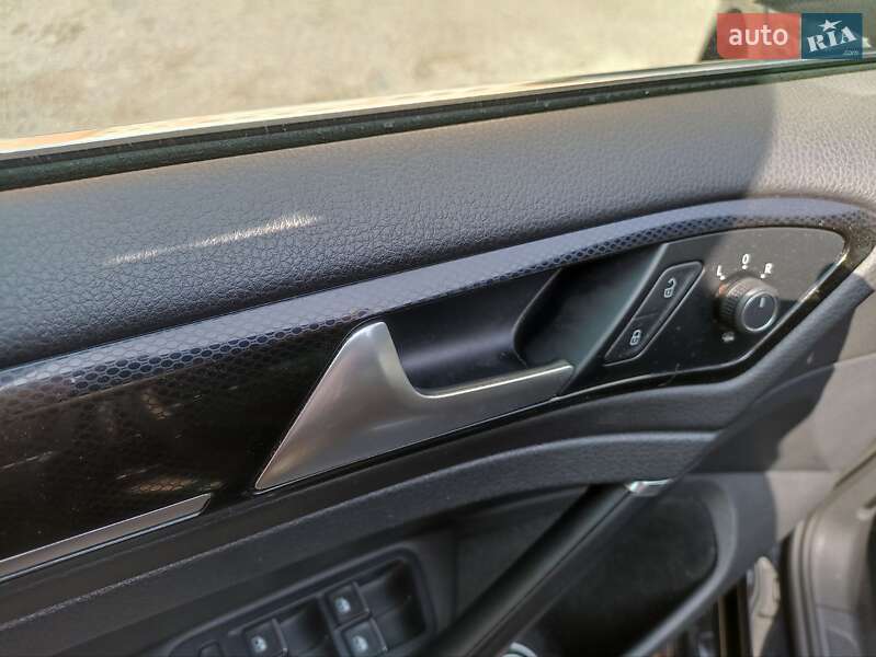 Универсал Volkswagen Golf 2015 в Луцке