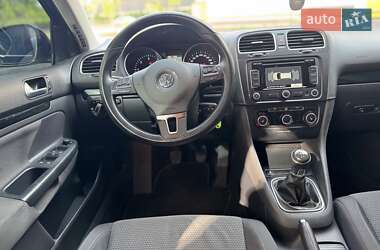 Универсал Volkswagen Golf 2013 в 