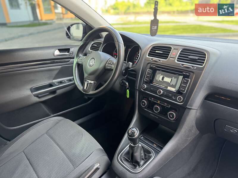Универсал Volkswagen Golf 2013 в Виннице
