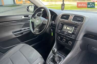 Универсал Volkswagen Golf 2013 в 
