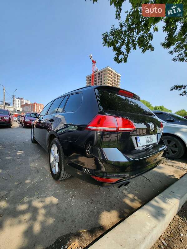 Универсал Volkswagen Golf 2013 в Тернополе