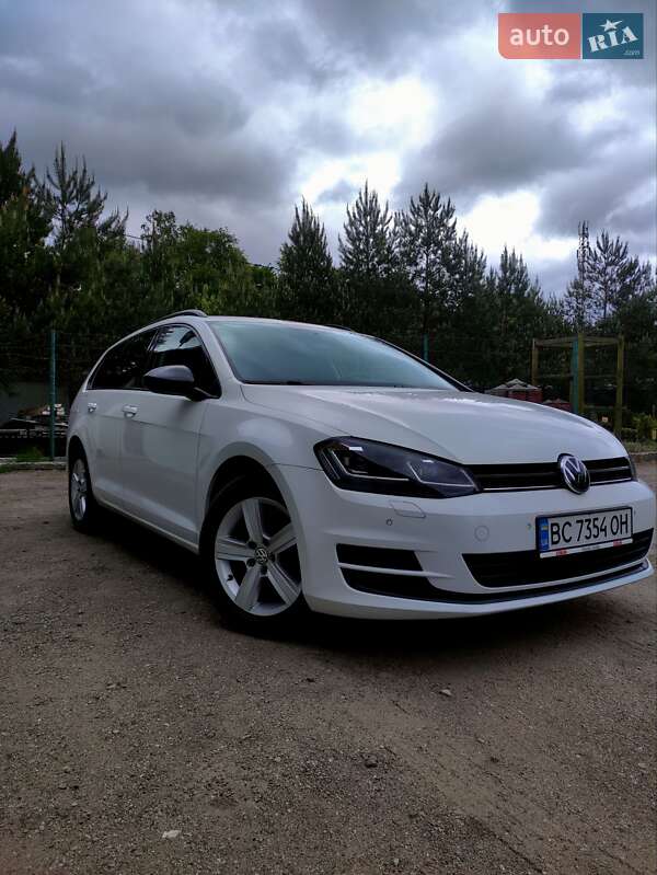 Универсал Volkswagen Golf 2014 в 