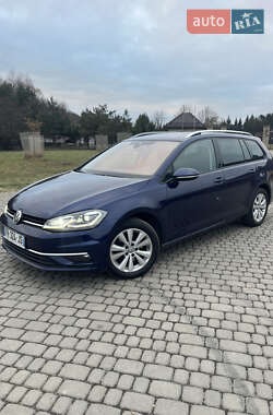 Універсал Volkswagen Golf 2019 в Львові
