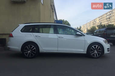 Універсал Volkswagen Golf 2013 в 