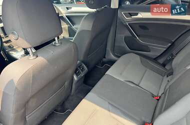 Универсал Volkswagen Golf 2015 в 