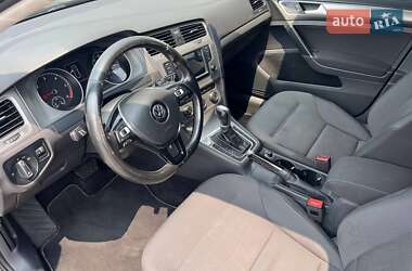 Универсал Volkswagen Golf 2015 в 