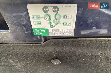 Хэтчбек Volkswagen Golf 2001 в 