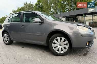Хетчбек Volkswagen Golf 2007 в 