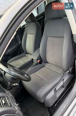 Хетчбек Volkswagen Golf 2007 в 