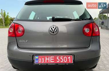 Хетчбек Volkswagen Golf 2007 в 