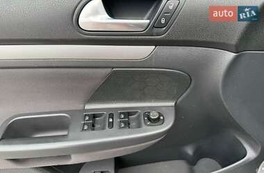 Хетчбек Volkswagen Golf 2007 в 
