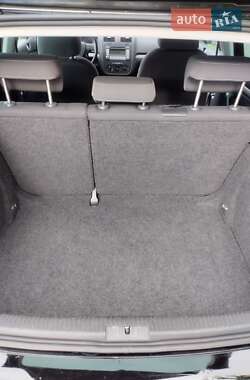 Хэтчбек Volkswagen Golf 2008 в 