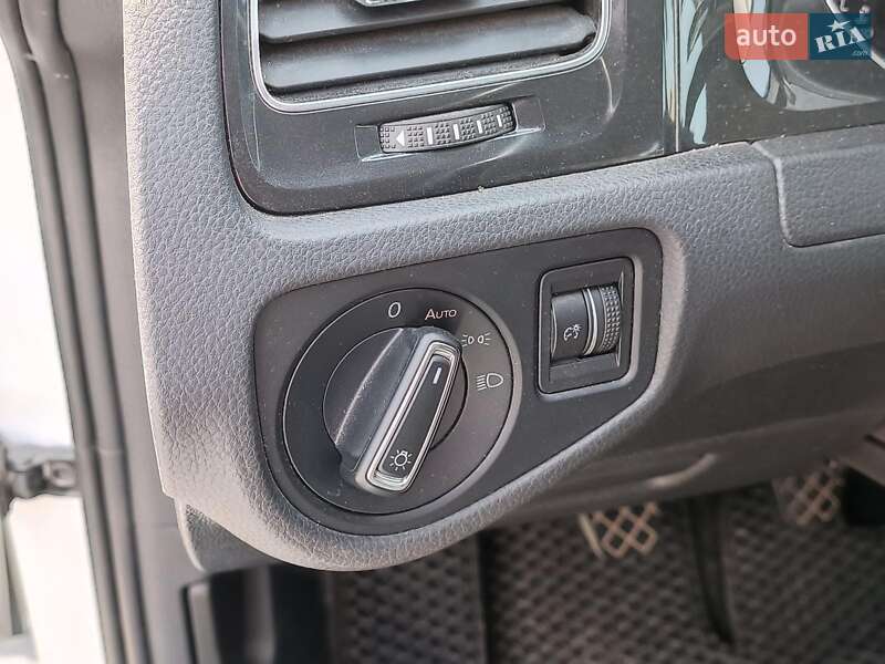 Хэтчбек Volkswagen Golf 2019 в Харькове