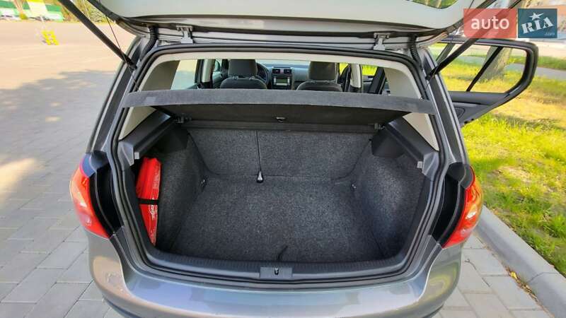 Хэтчбек Volkswagen Golf 2007 в Черкассах