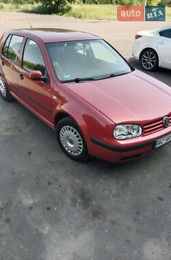Хэтчбек Volkswagen Golf 2002 в Шептицькому
