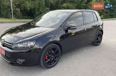 Хэтчбек Volkswagen Golf 2009 в 