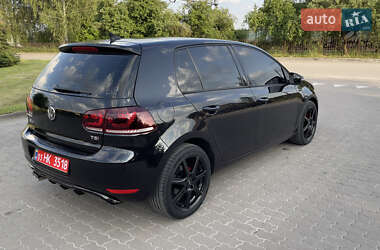Хэтчбек Volkswagen Golf 2009 в 
