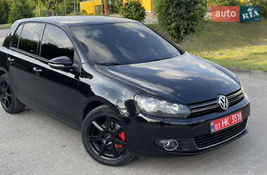Хэтчбек Volkswagen Golf 2009 в 