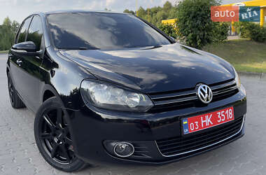 Хэтчбек Volkswagen Golf 2009 в 