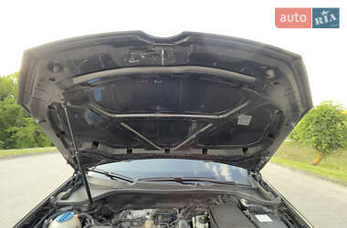 Хэтчбек Volkswagen Golf 2009 в 