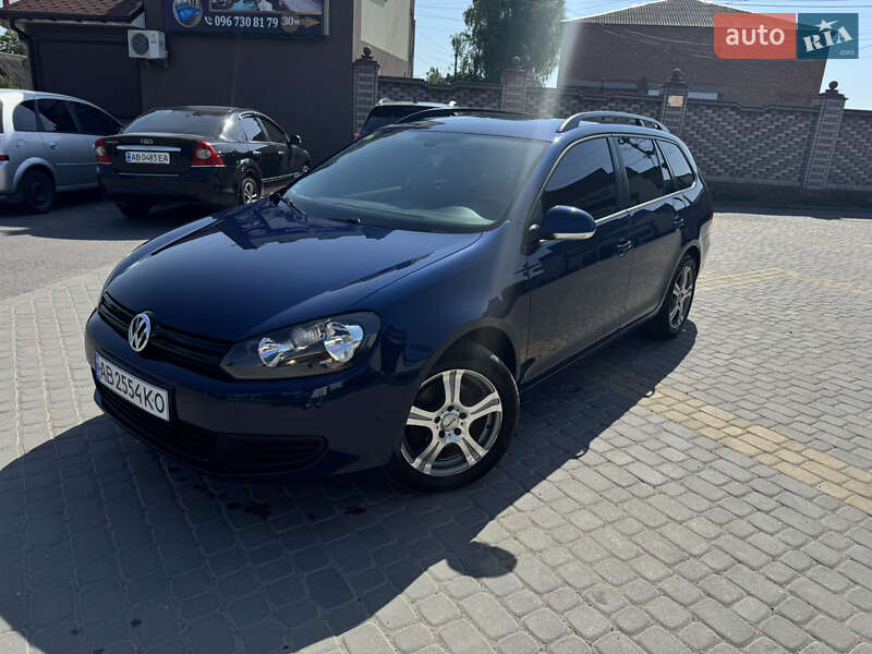 Универсал Volkswagen Golf 2012 в 