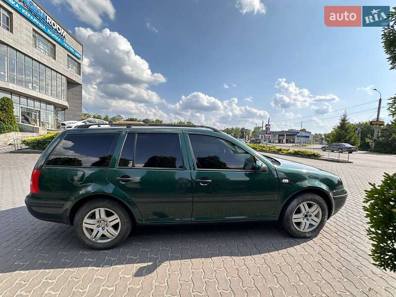 Універсал Volkswagen Golf 2003 в Хмельницькому