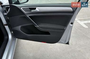 Универсал Volkswagen Golf 2015 в 