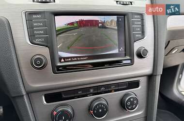 Универсал Volkswagen Golf 2015 в 