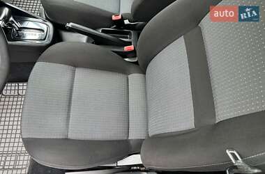 Универсал Volkswagen Golf 2003 в 