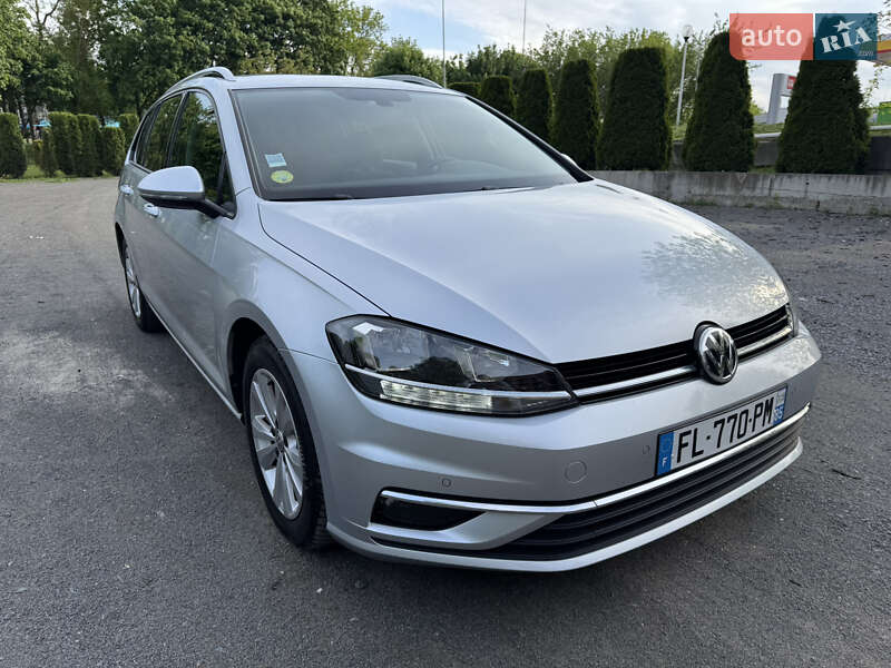 Універсал Volkswagen Golf 2019 в Хмельницькому