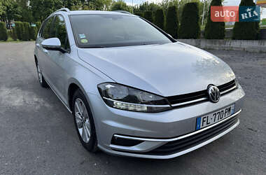 Универсал Volkswagen Golf 2019 в 