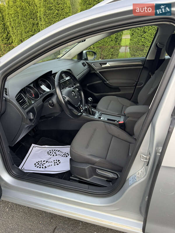 Універсал Volkswagen Golf 2019 в Хмельницькому