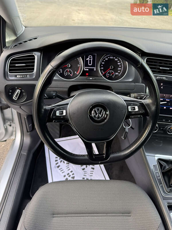 Універсал Volkswagen Golf 2019 в Хмельницькому