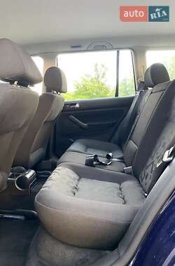Универсал Volkswagen Golf 2000 в 