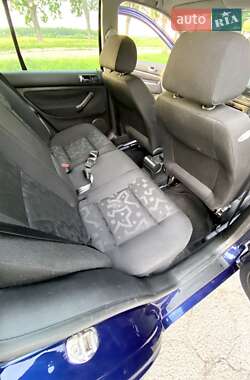 Универсал Volkswagen Golf 2000 в 