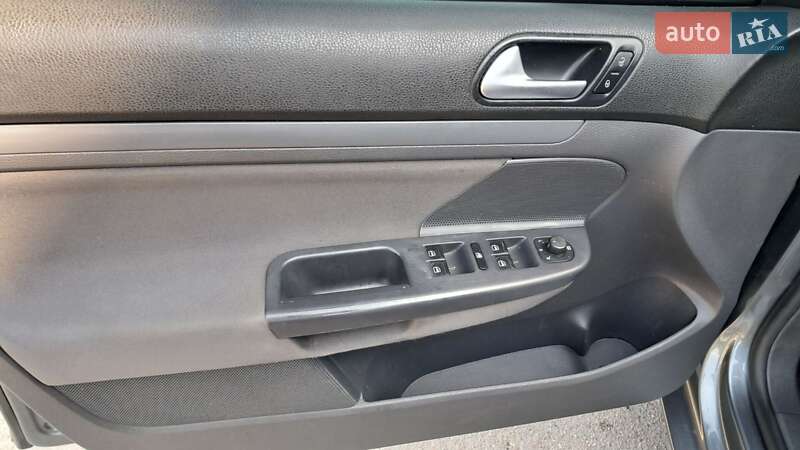 Універсал Volkswagen Golf 2007 в Галичі