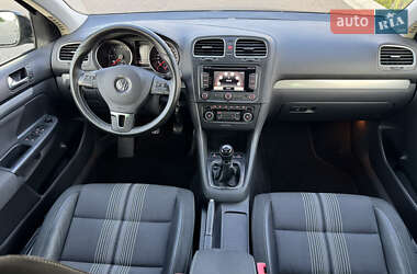 Универсал Volkswagen Golf 2013 в 