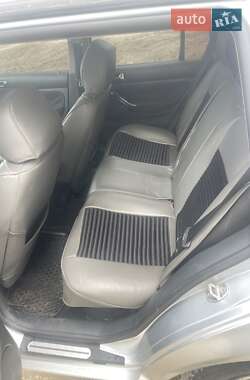 Універсал Volkswagen Golf 2001 в 