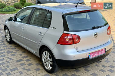 Хэтчбек Volkswagen Golf 2007 в 
