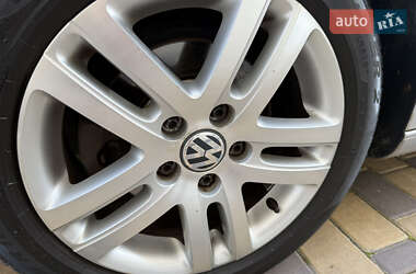 Хэтчбек Volkswagen Golf 2007 в 