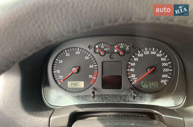 Универсал Volkswagen Golf 2002 в 